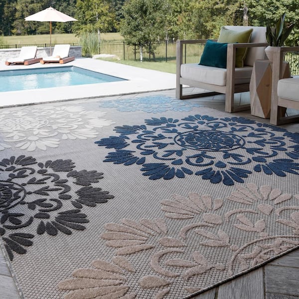 Oasis Floral Blue 5 ft. x 7 ft. Indoor/Outdoor Area Rug