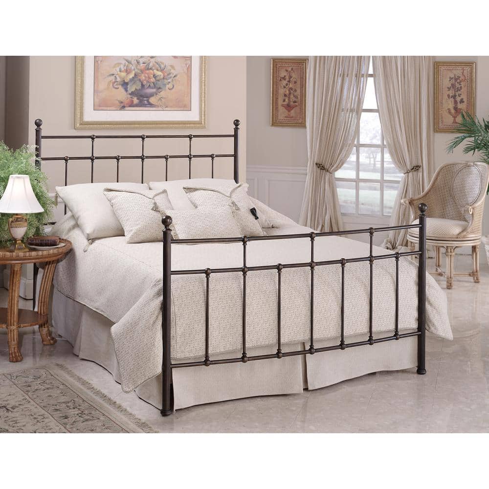Antique Bronze Full Metal Bed with Spindle Design
