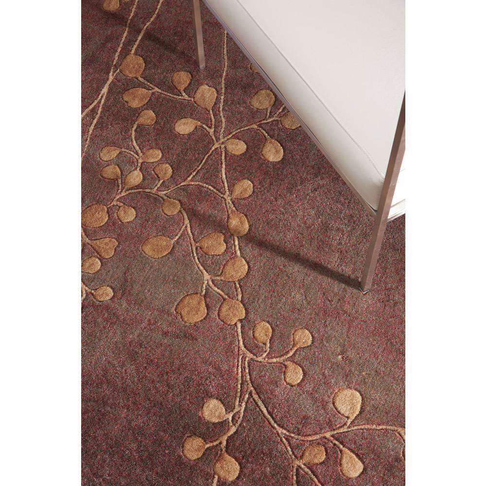 Handmade Multicolor Traditional Memory Foam Rug - 5' x 7'