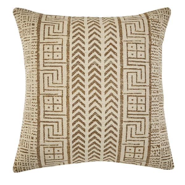 https://images.thdstatic.com/productImages/97037780-a0ca-485e-b906-bc103faff610/svn/home-decorators-collection-throw-pillows-s00161070614-64_600.jpg