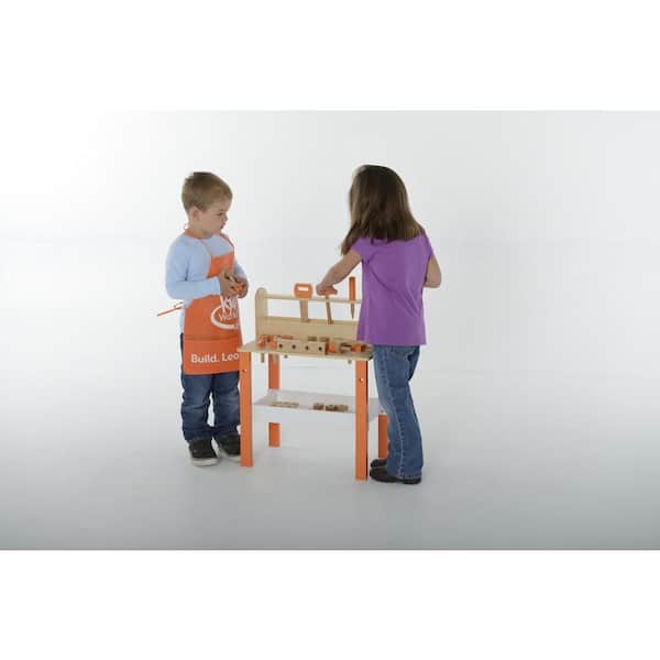 Black and Decker Junior Carrying Case Workbench, with100 Play