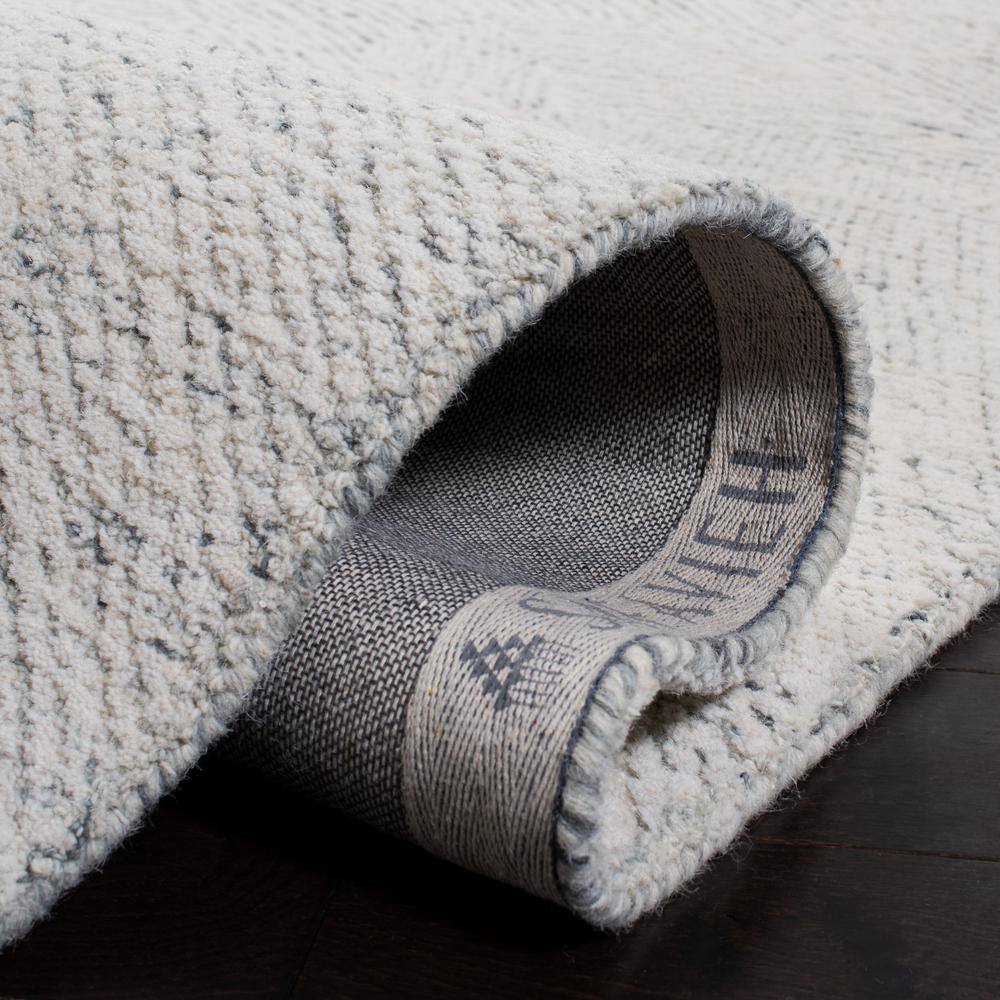Handmade Dark Grey and Ivory Wool Tufted Rug, 3' x 5'