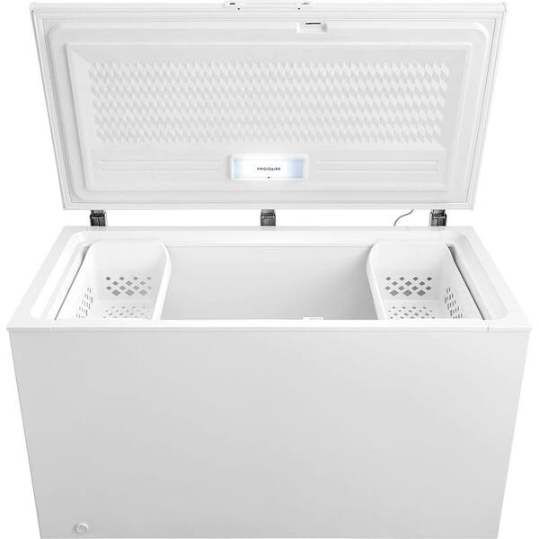 Frigidaire 14 8 Cu Ft Chest Freezer In White Fffc15m4tw The Home Depot