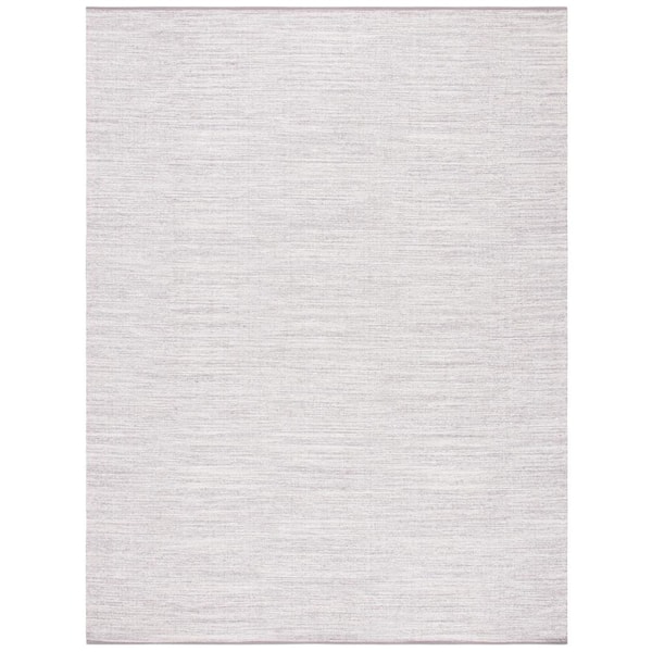 SAFAVIEH Montauk Silver 8 ft. x 10 ft. Solid Color Area Rug