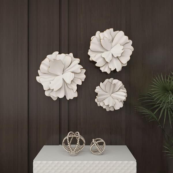 Litton Lane Set of 3 Eclectic 13, 17, and 19 inch white flower