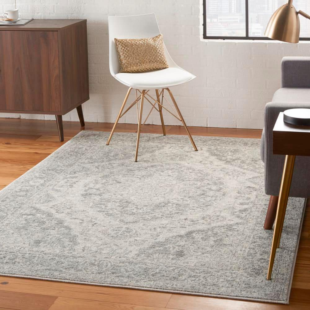Elegant Ivory-Grey Synthetic 5'3" x 7'3" Indoor Area Rug
