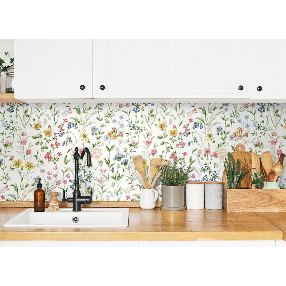 Multicolored Floral Botanical Spring Wallpaper Roll