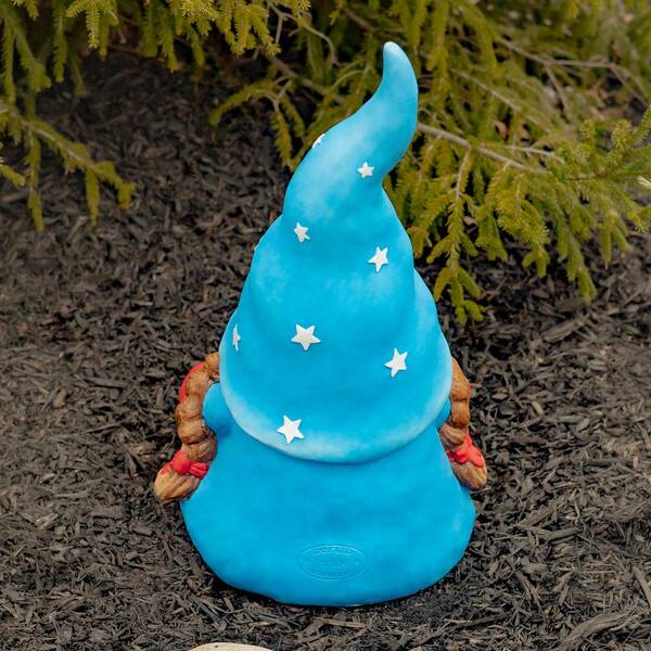 Zaer Ltd. International Magnesium Garden Gnome Girl with Flag Starts