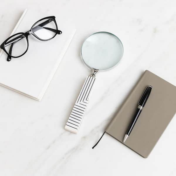 White/Black 4 in. x 10 in. Resin Lines Handle Magnifying Glass