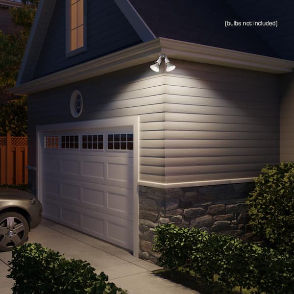 Defiant PAR White Dusk-to-Dawn Activated Wired Outdoor 2-Head