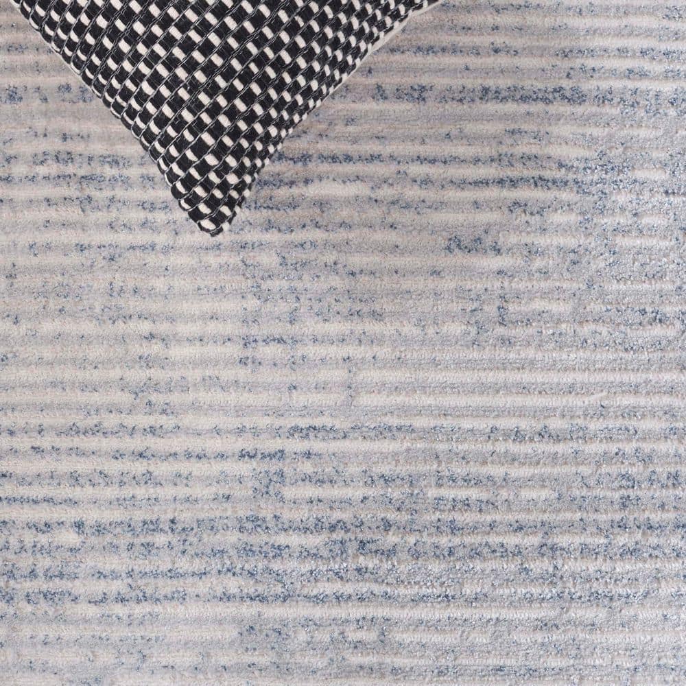 Gray Handmade Square Wool and Viscose Area Rug