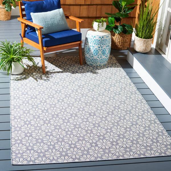 SAFAVIEH Martha Stewart 6 ft. x 6 ft. Navy/Ivory Monochrome Floral