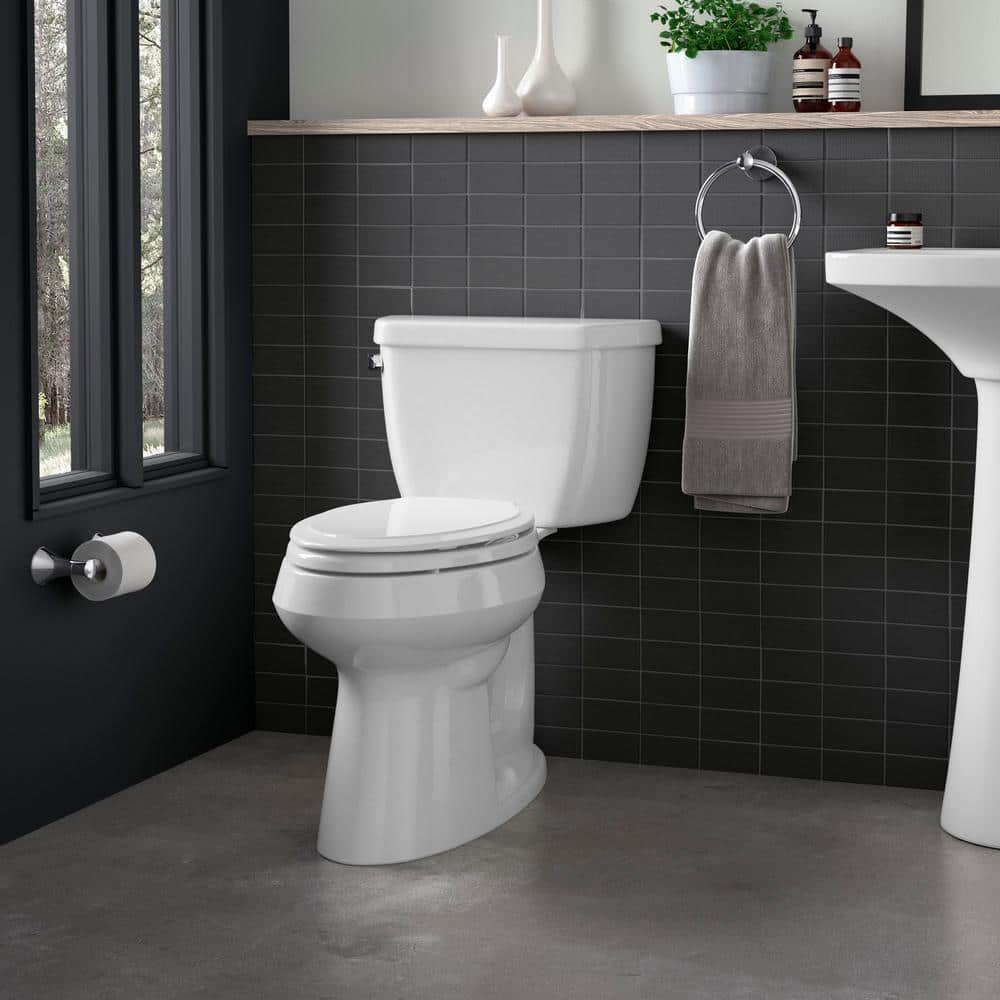 https://images.thdstatic.com/productImages/97b0ab2d-ebda-471f-b534-123fe24e6812/svn/white-kohler-toilet-seats-k-4734-0-64_1000.jpg