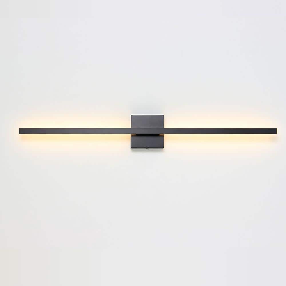 Matte Black Linear LED Wall Sconce with Adjustable Light