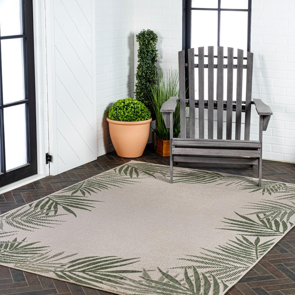 Isla Green and Cream Synthetic 3 x 5 Palm Frond Area Rug