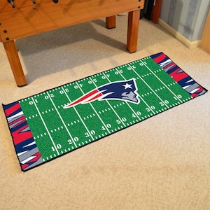 New England Patriots Football Patterned XFIT Design 2.5 ft. x 6 ft. Field Runner Area Rug