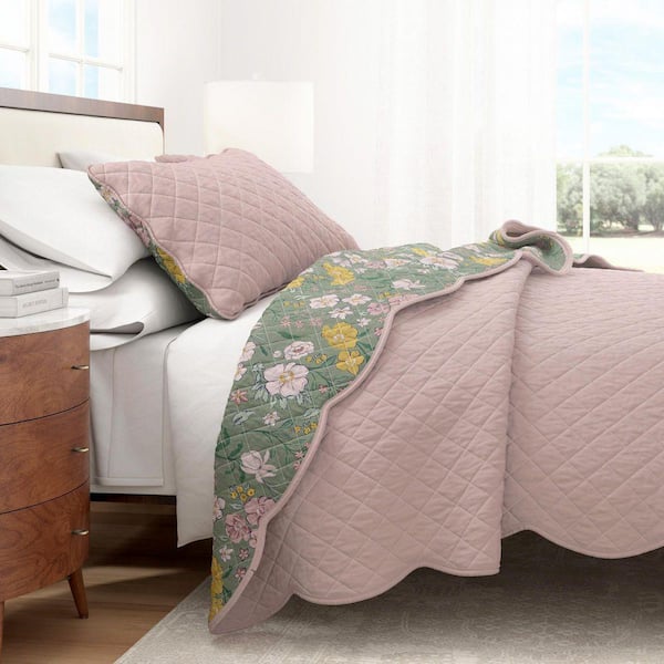 Floral Boho 2-Piece Twin / Twin XL Cotton Quilt Scallopeded Bedding Set, Floral Dusk