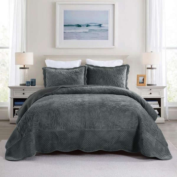BYV305 Dark Grey Leaf and Vines King Size Polyester Velvet Quilt Bedspread Set