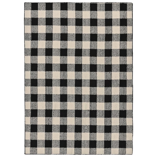 Garland Rug Country Living Black/Ivory 7 ft. x 10 ft. Buffalo Plaid Indoor/Outdoor Area Rug