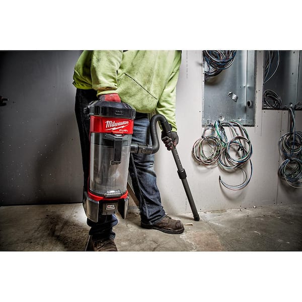 Milwaukee M18 FUEL 18-Volt Lithium-Ion Brushless 1 Gal. Cordless 3