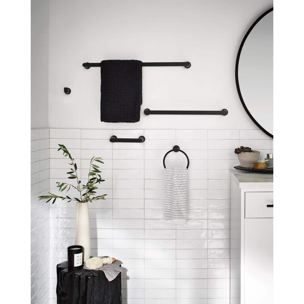 Matte Black Wall Mounted Circular Towel Ring