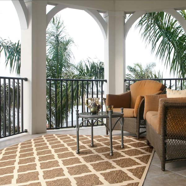 Beach House Beige/Cream 7 ft. x 7 ft. Square Trellis Geometric Indoor/Outdoor Area Rug