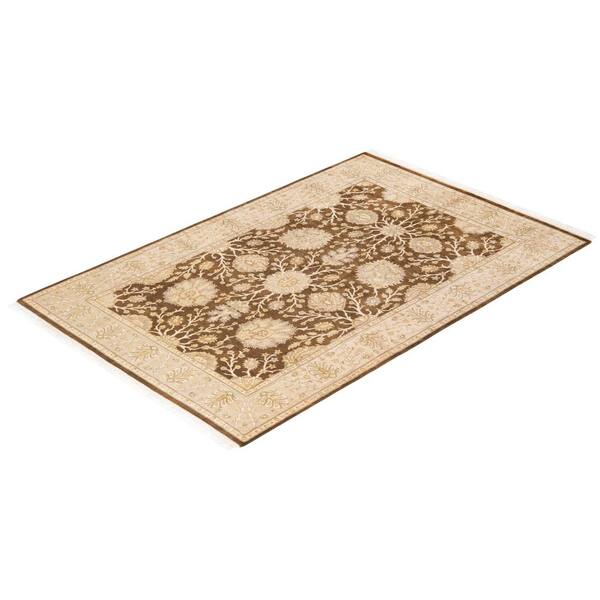 Mogul Traditional Brown 4 ft. 2 in. x 6 ft. 3 in. Oriental Area Rug