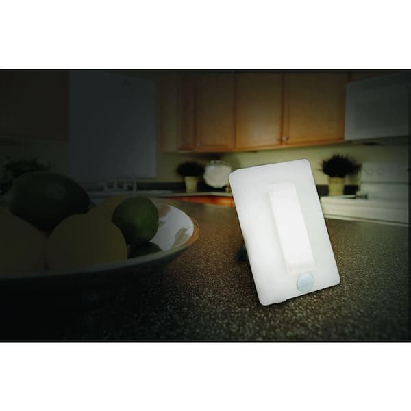 Enbrighten Mini LED Motion-Sensing Night Light, 2 Pack, White