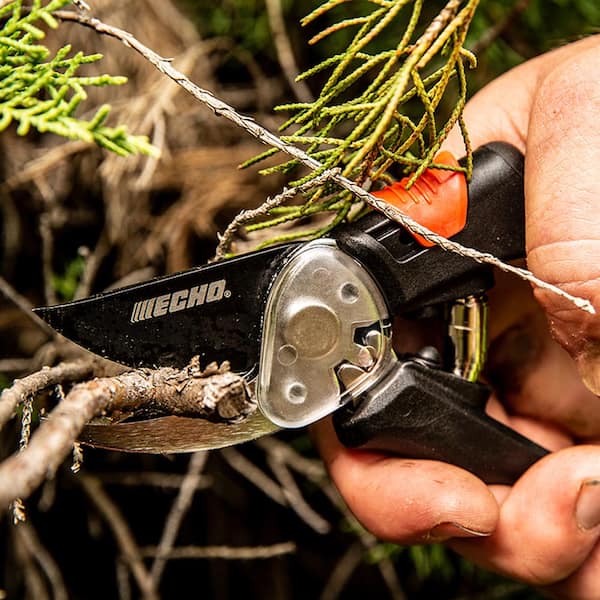 Bypass Hand Pruner with Teflon Coated Steel Blade