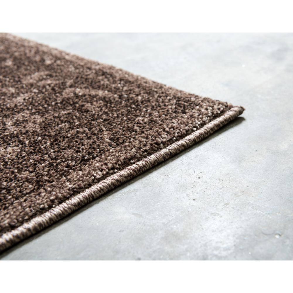 La Jolla Easy-Care Floral Brown Synthetic Area Rug, 7x10 ft