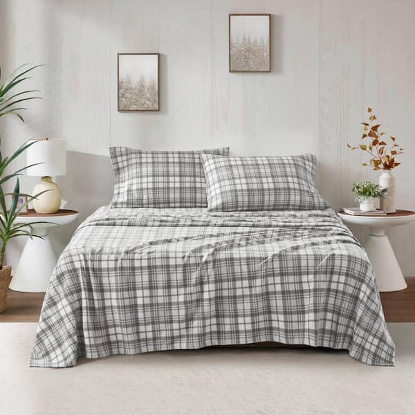 TRUE NORTH Micro Fleece 4-Piece Grey Plaid Polyester King Sheet Set