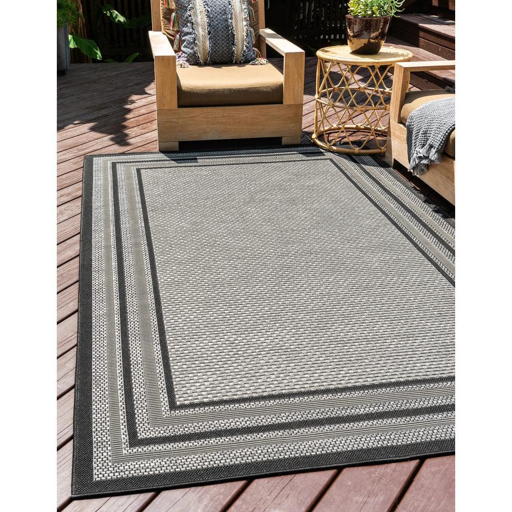 Modern Gray Rectangular Outdoor Rug, Easy-Care and Stain-Resistant, 7' x 10'
