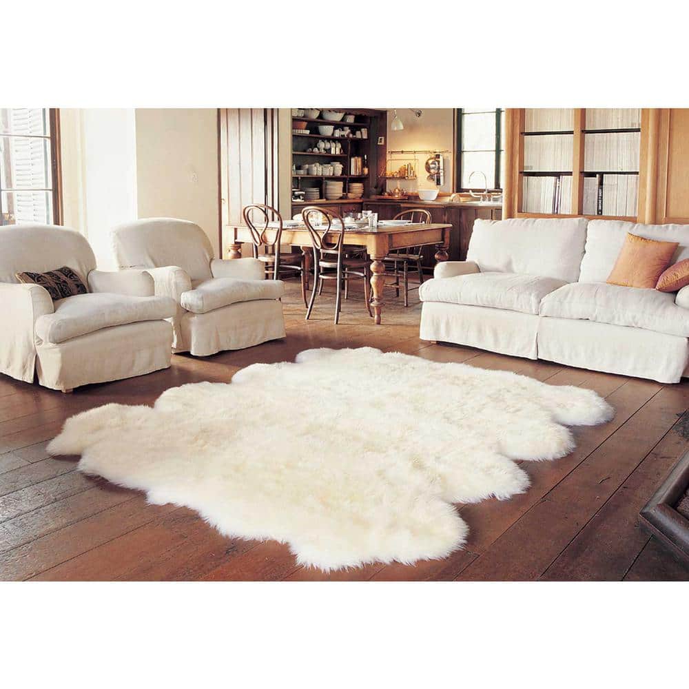 Super Area Rugs Ivory White 6 x 6 ft. Genuine New Zealand Sheepskin Pelt Area Rug SARSHEEPSKIN