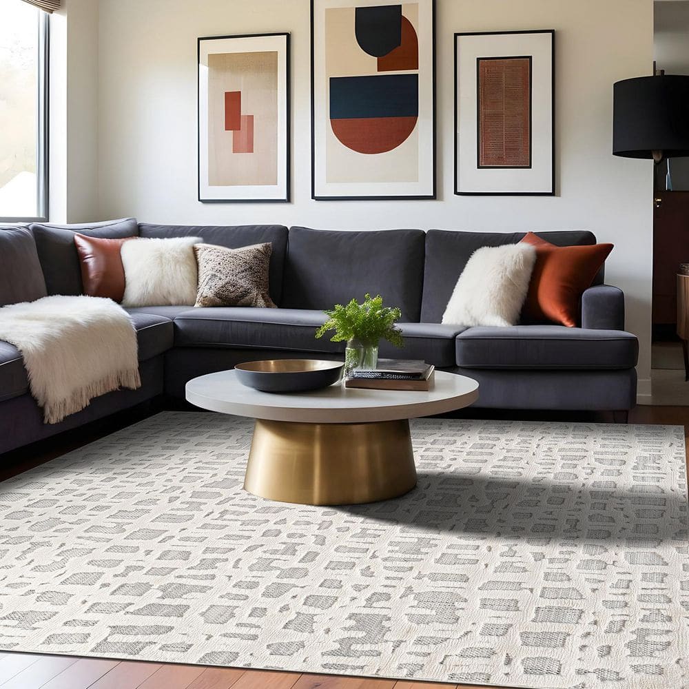 Gray and White Synthetic Flat Woven Rectangular Area Rug 5' x 7'