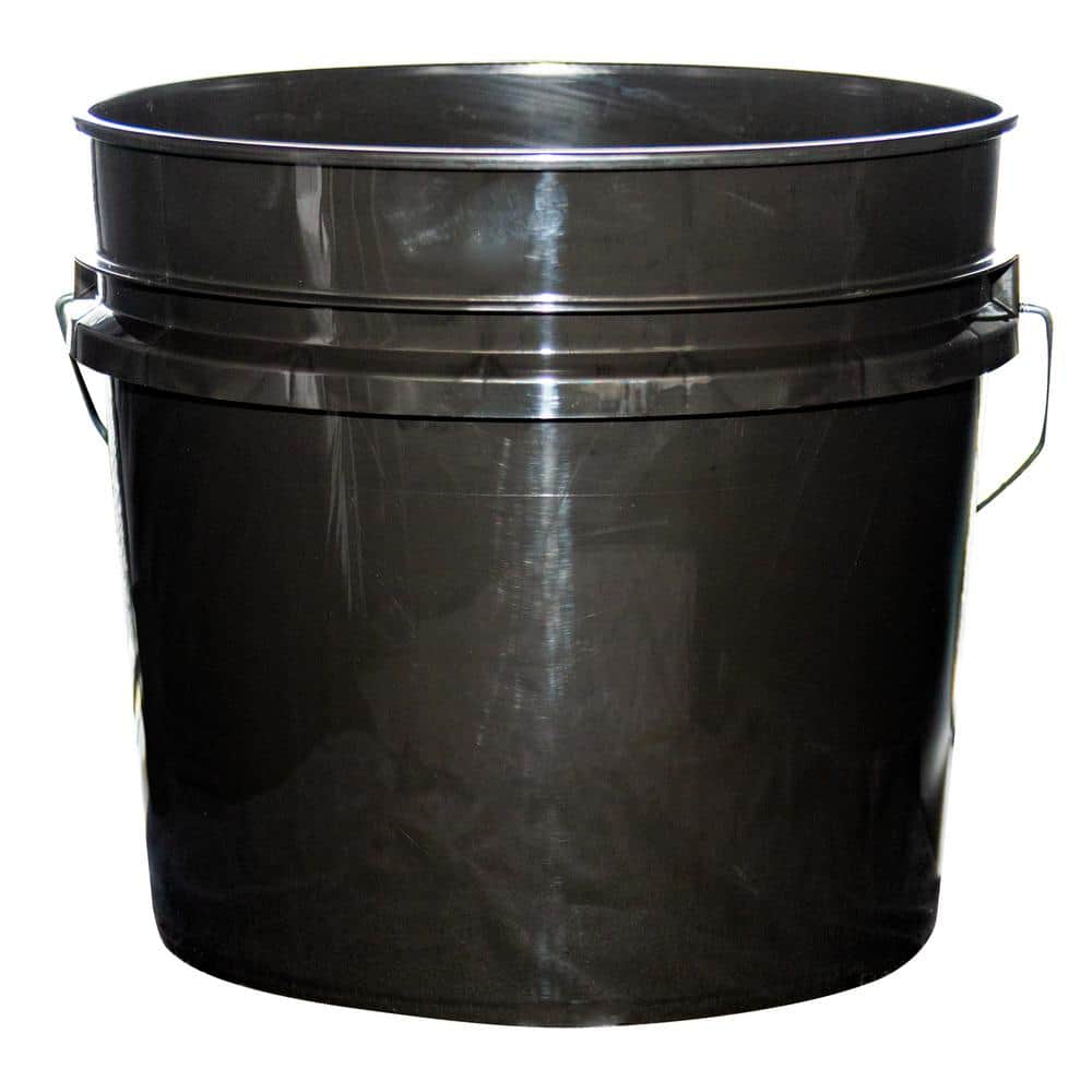 3.5 gallon buckets, set of 3, at PHG, Pleasant Hill Grain