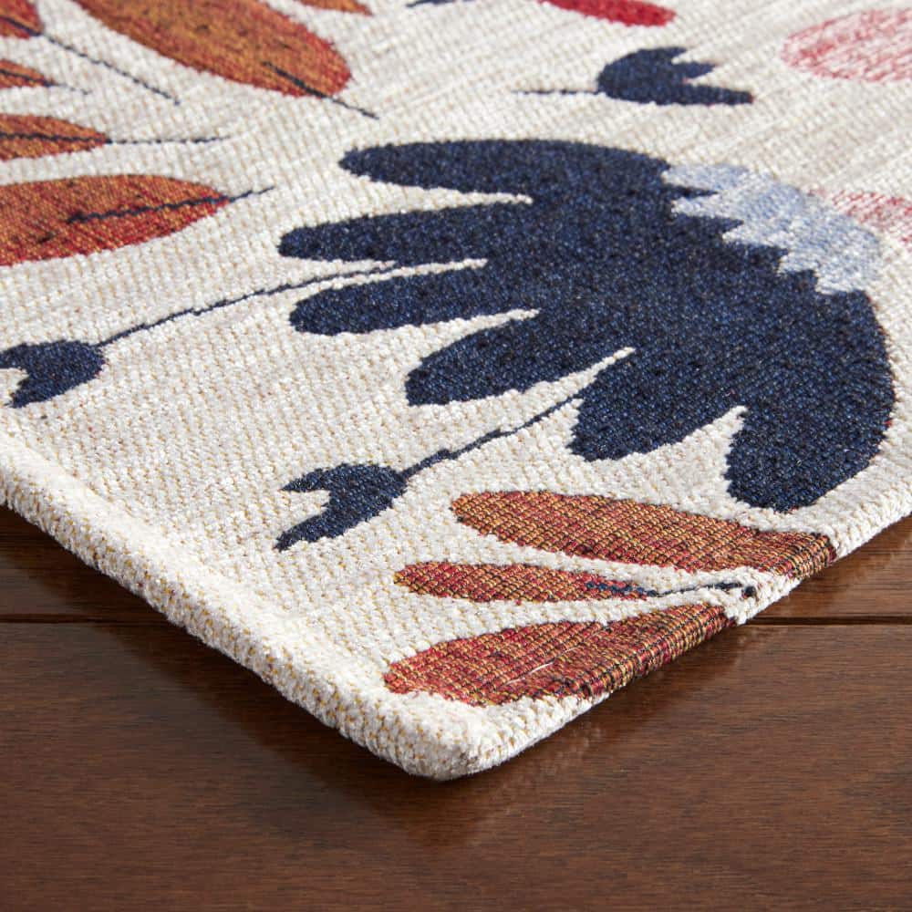 Livie Cream Floral Synthetic Rectangular Washable Rug, 24" x 40"