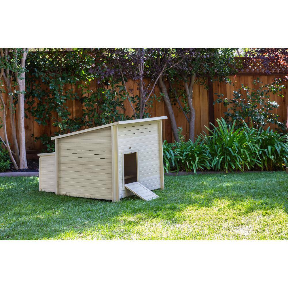 Jumbo Tan Eco-Friendly Chicken Barn with Nesting Box