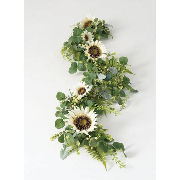 SULLIVANS 60 in. White Artificial Sunflower Berry Garland SUEUGD The