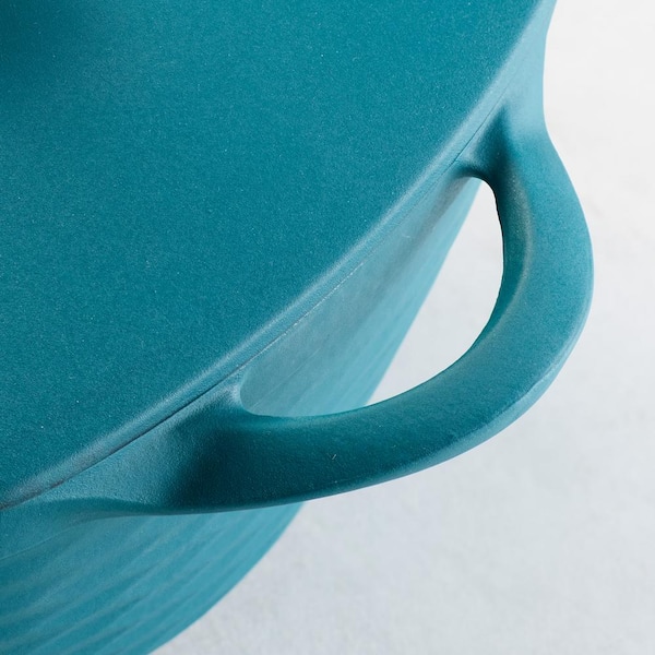https://images.thdstatic.com/productImages/98b6bb32-2ee5-4964-bc41-f8a1271852e1/svn/matte-teal-tramontina-dutch-ovens-80131-109ds-c3_600.jpg