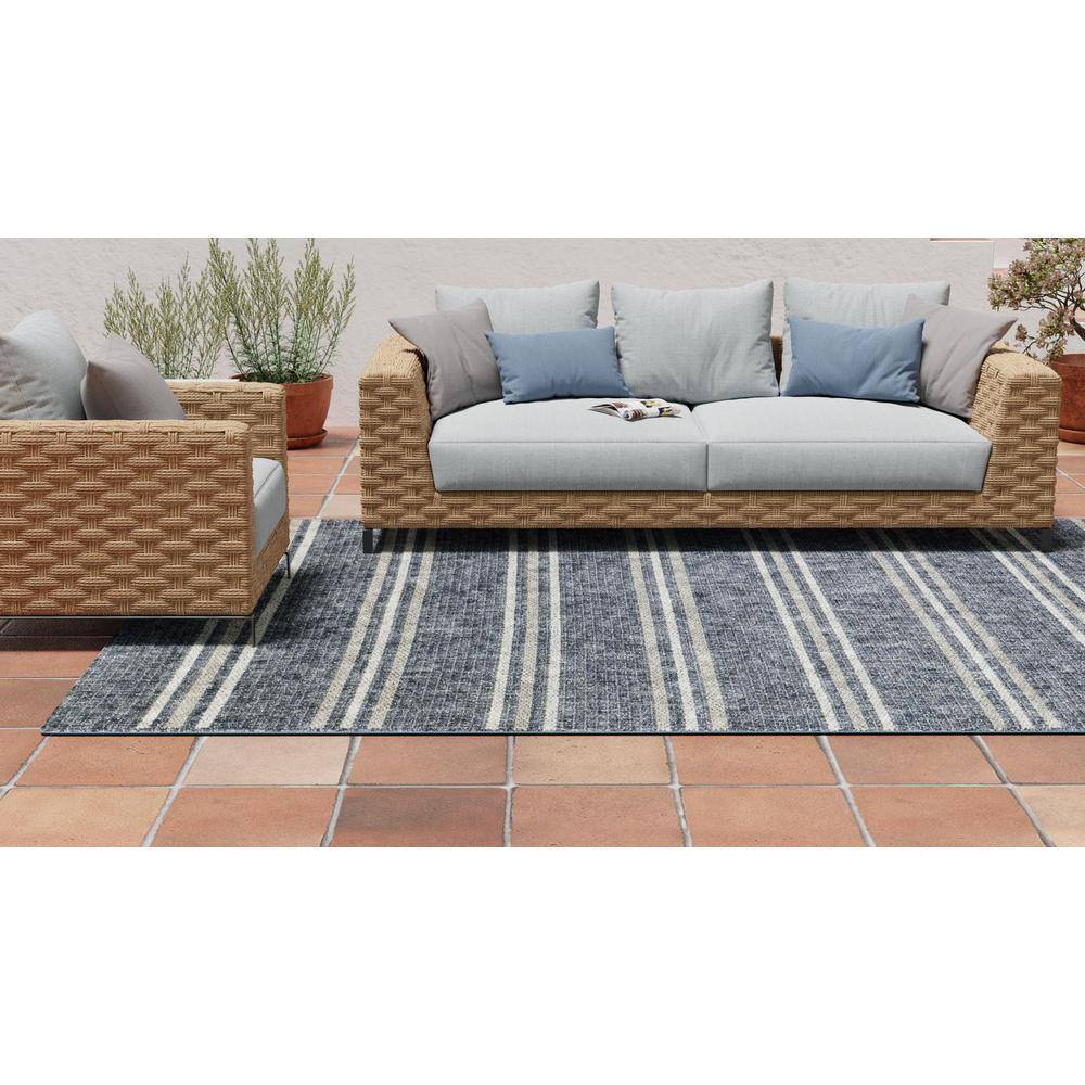 Serenity Gray 9' x 12' UV-Protected Stain-Resistant Synthetic Rug