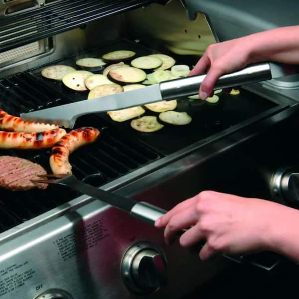Cubo 33-Piece Stainless Steel Barbecue Set with Case