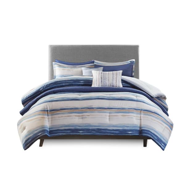 Madison Park Anchorage 8-Piece Blue King/Cal King Polyester Printed Seersucker Comforter and Quilt Set Collection