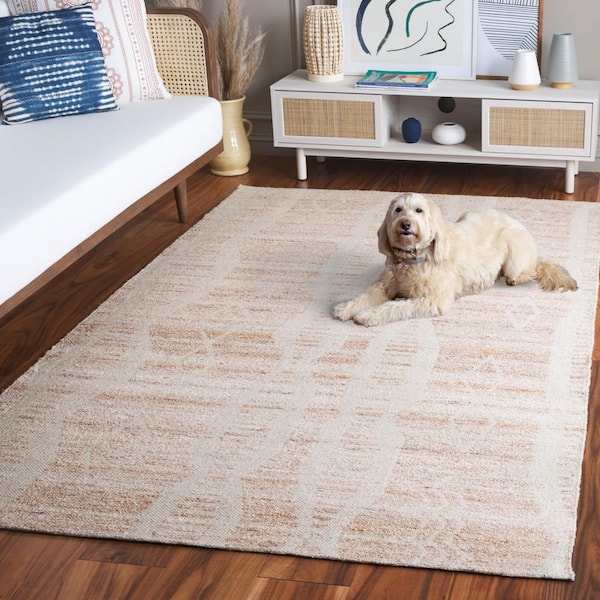 SAFAVIEH Sahara 6 ft. x 9 ft. Natural/Ivory Geometric Aztec Area