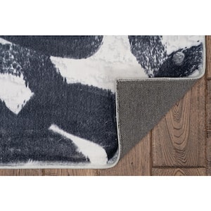 Mona Faux Rabbit Black & white 8x10 Area rug