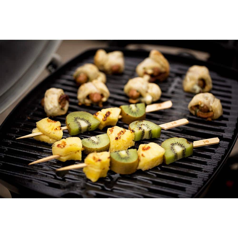Weber Q1200 Red Portable Propane Gas Grill with Folding Tables