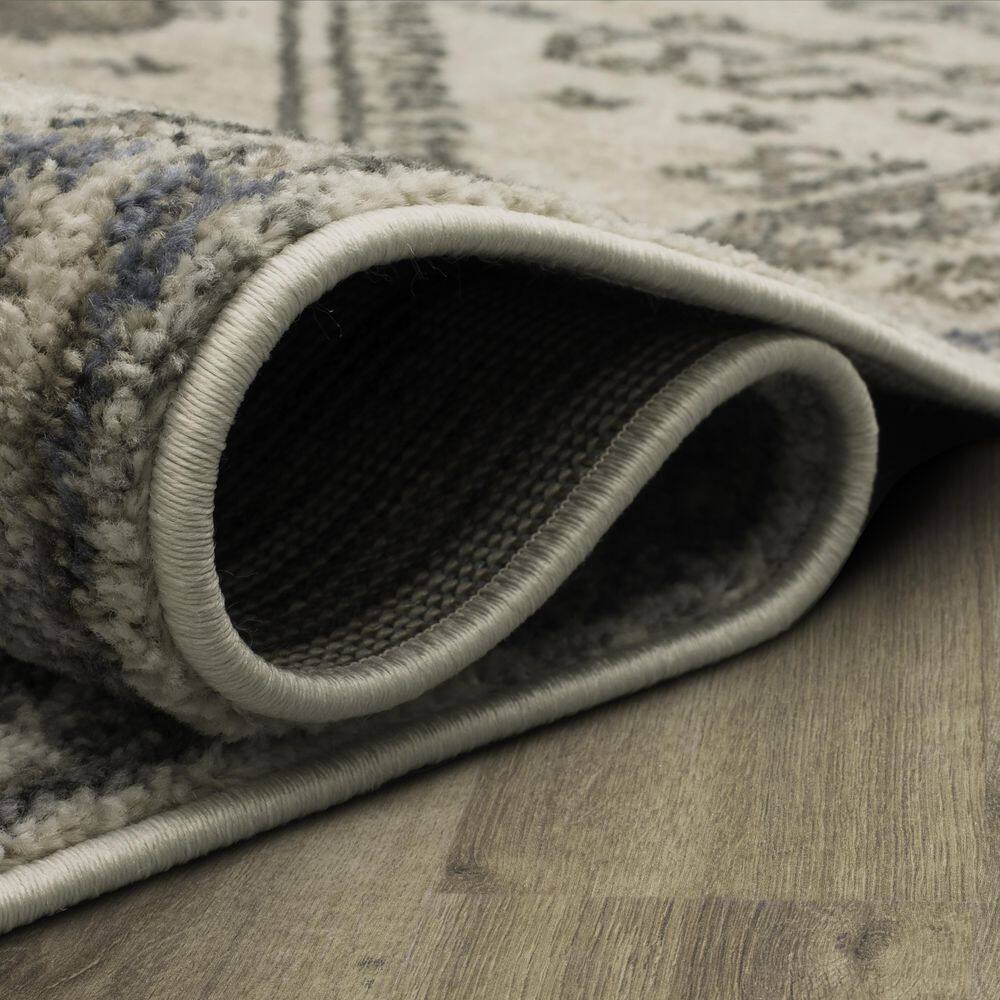 Gray Medallion Synthetic Easy Care Area Rug, 5'3" x 8'