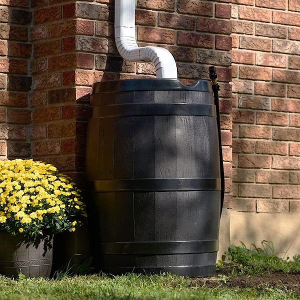 FCMP Outdoor 45 Gal. Outdoor Rain Water Catcher Barrel Container