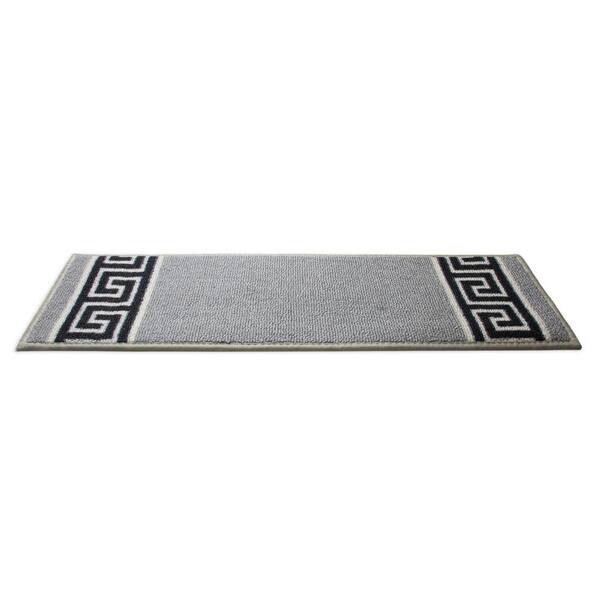 Meander Custom Size Stair Treads Gray 7 in. x 31.5 in. Indoor Carpet Stair Tread Cover Slip Resistant Backing Set 3
