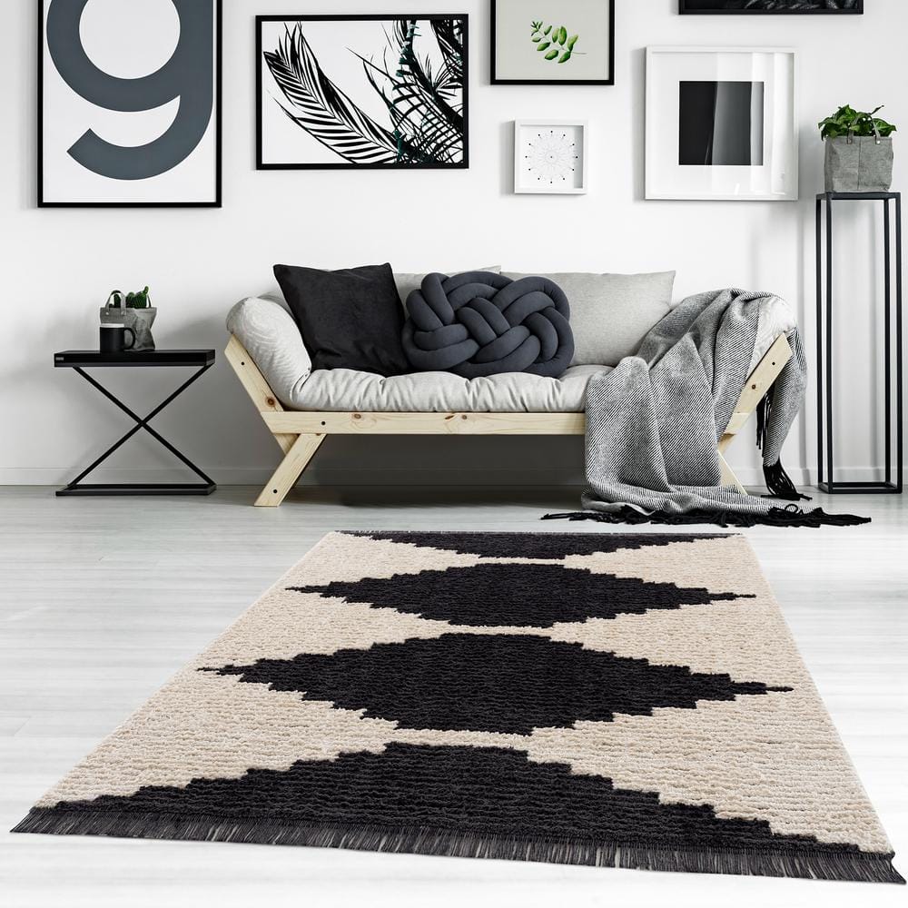 Amanda Black & Ivory Soft High Pile 6' x 9' Modern Area Rug