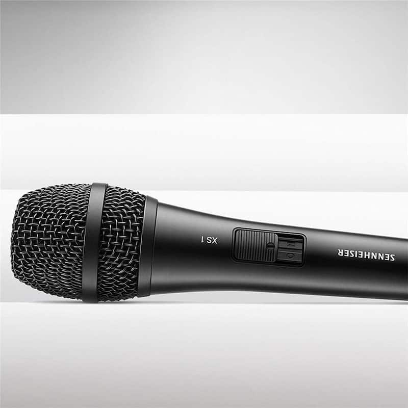 Handheld Dynamic Microphone (1-Pack)